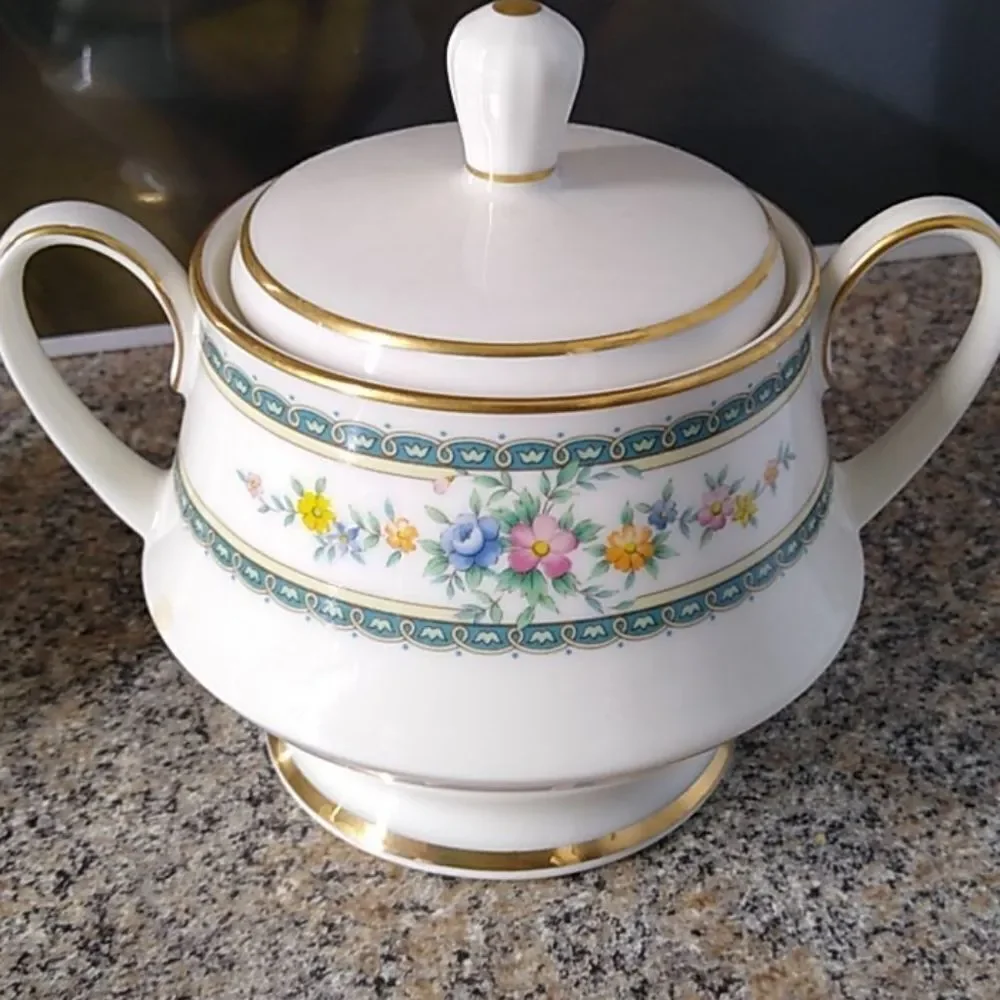 Nortake Ivory China Sugar Bowl, Creamer Dishes